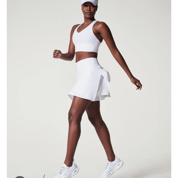 SPANX White Get Moving Booty Boost size medium - Picture 1 of 6